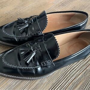 J Crew Black Leather Tassel Loafers ~ Sz 7.5